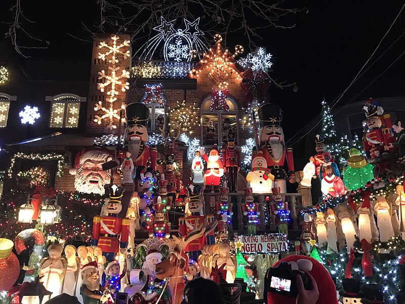 Trip and Fall Accidents in Dyker Heights Christmas Lights